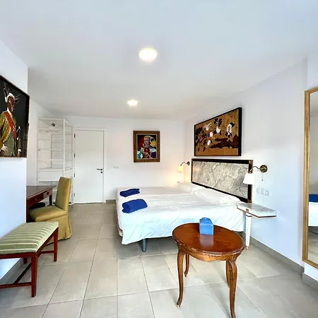 Double With Terrace Or Balcony, Wifi, Breakfast Included And Volcano View Apartment *