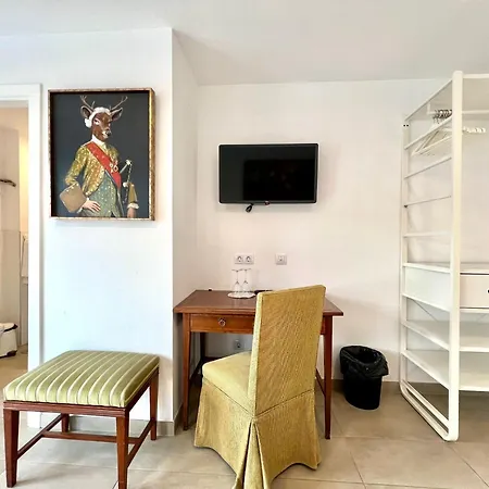 شقة Double With Terrace Or Balcony, Wifi, Breakfast Included And Volcano View *